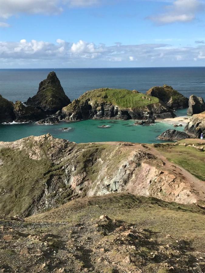 Lizard ,Mullion Holiday Caravan ภายนอก รูปภาพ